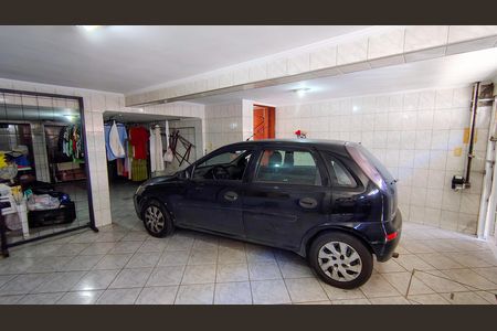 Garagem de casa à venda com 3 quartos, 200m² em Baronesa, Osasco