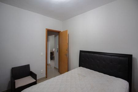 Quarto 1 de apartamento para alugar com 2 quartos, 70m² em Conjunto California, Belo Horizonte