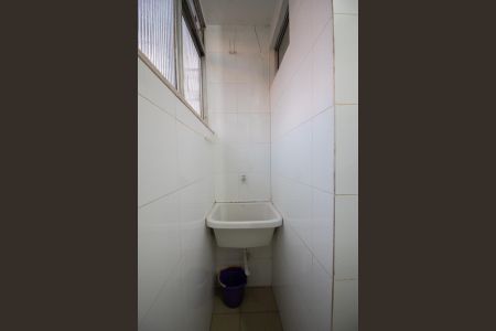 Apartamento para alugar com 70m², 2 quartos e 1 vagaÁrea de Serviço