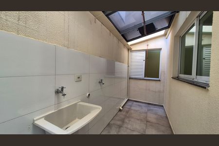 Apartamento para alugar com 48m², 2 quartos e 1 vaga Apartamento para alugar com 48m², 2 quartos e 1 vagaLavanderia