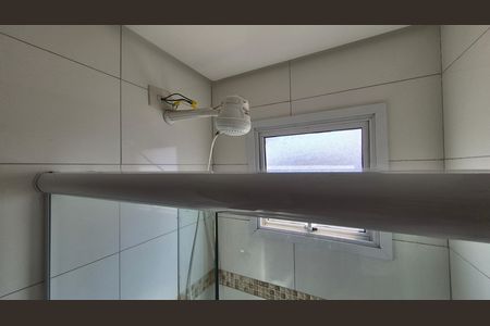 Banheiro de apartamento à venda com 2 quartos, 48m² em Jardim Stella, Santo André