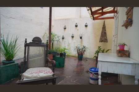 Apartamento à venda com 100m², 3 quartos e sem vaga Apartamento à venda com 100m², 3 quartos e sem vagaPátio fundos