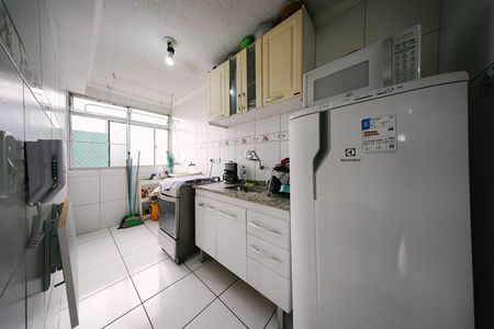 Cozinha e Área de Serviço de apartamento à venda com 2 quartos, 44m² em Vila Silvia, São Paulo