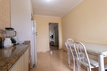 Cozinha - Armários de casa à venda com 3 quartos, 110m² em Sítio Cercado, Curitiba