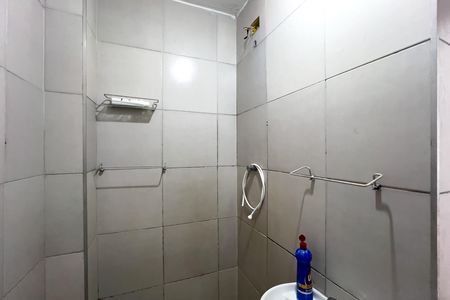 Banheiro de kitnet/studio à venda com 1 quarto, 25m² em Liberdade, São Paulo