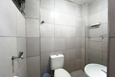 Banheiro de kitnet/studio à venda com 1 quarto, 25m² em Liberdade, São Paulo