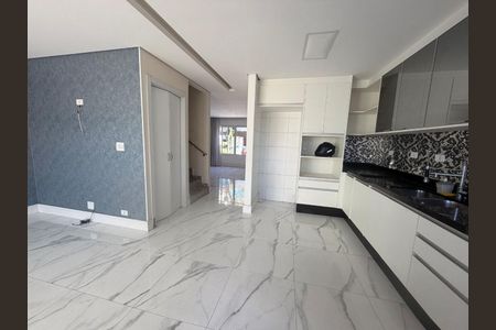 Casa à venda com 3 quartos, 125m² em Portal dos Gramados, Guarulhos
