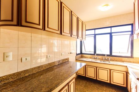 Cozinha de apartamento à venda com 4 quartos, 460m² em Vila Prudente, São Paulo