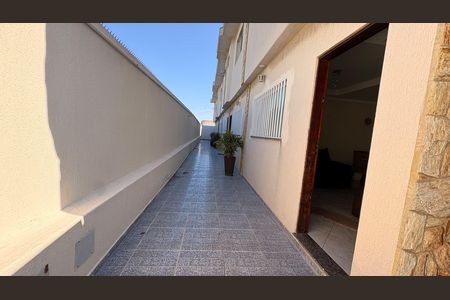 Corredor de casa de condomínio à venda com 2 quartos, 56m² em Parque Boturussu, São Paulo