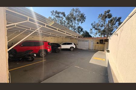 Estacionamento de casa de condomínio à venda com 2 quartos, 56m² em Parque Boturussu, São Paulo