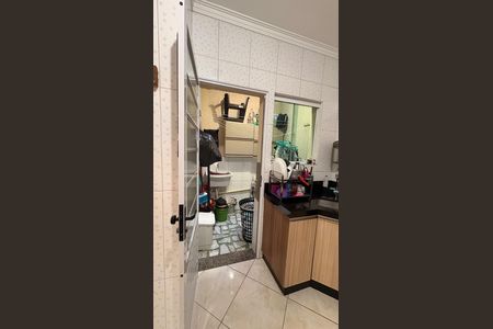 Cozinha de casa de condomínio à venda com 2 quartos, 56m² em Parque Boturussu, São Paulo
