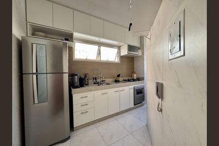Cozinha de apartamento à venda com 2 quartos, 48m² em Castelo, Belo Horizonte