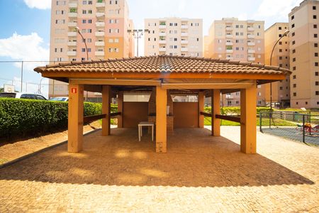 Apartamento para alugar com 64m², 2 quartos e sem vagaÁrea comum - Churrasqueira