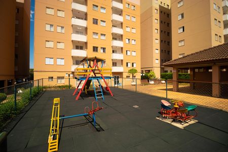Apartamento para alugar com 64m², 2 quartos e sem vagaÁrea comum - Playground