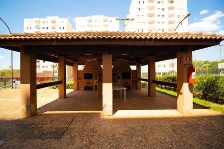 Apartamento para alugar com 64m², 2 quartos e sem vagaÁrea comum - Churrasqueira