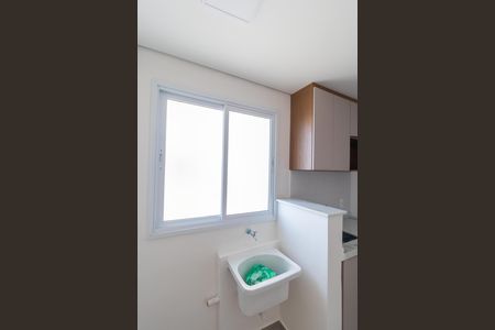 Apartamento para alugar com 64m², 2 quartos e sem vagaBanheiro de serviço