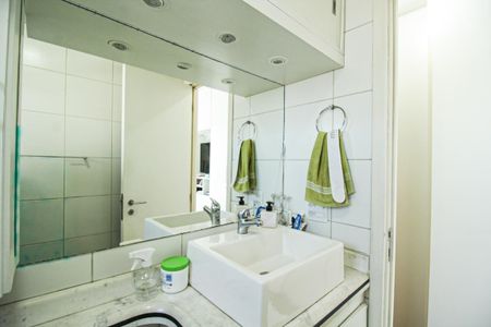 Banheiro da Suíte de apartamento para alugar com 4 quartos, 93m² em Barra Funda, São Paulo