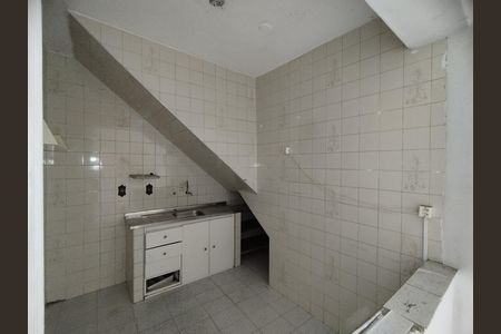 Cozinha - Armários de casa para alugar com 5 quartos, 132m² em Vila Moraes, São Paulo