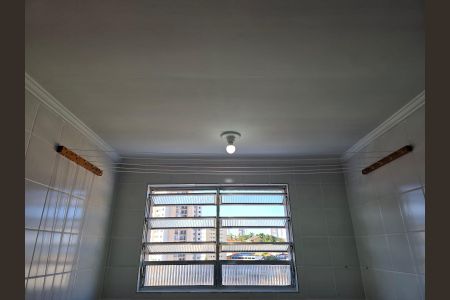 Cozinha e Área de Serviço de apartamento para alugar com 2 quartos, 48m² em Vila Galvão, Guarulhos