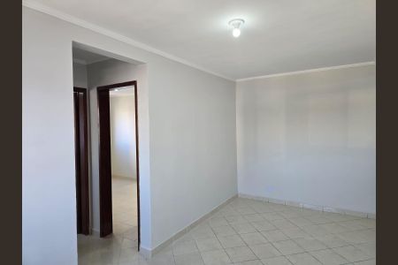 Sala de apartamento para alugar com 2 quartos, 48m² em Vila Galvão, Guarulhos