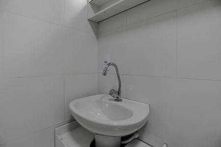 Apartamento para alugar com 48m², 2 quartos e 1 vaga Apartamento para alugar com 48m², 2 quartos e 1 vagaBanheiro