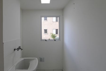 Área de Serviço de apartamento para alugar com 2 quartos, 48m² em Conjunto Habitacional Bras Cubas, Mogi das Cruzes