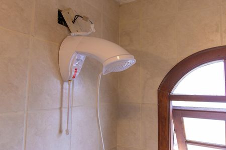 Banheiro Social de casa de condomínio para alugar com 3 quartos, 360m² em Jardim Belizário, Cotia