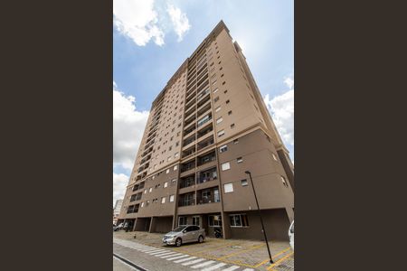 Fachada de apartamento para alugar com 2 quartos, 60m² em Jardim das Belezas, Carapicuíba