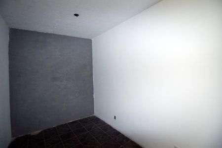 Quarto 2 de casa à venda com 3 quartos, 120m² em Irajá, Rio de Janeiro