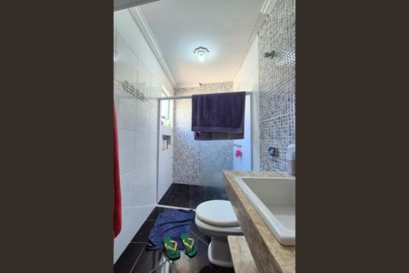 Casa de condomínio à venda com 145m², 3 quartos e 2 vagasBanheiro da Suíte