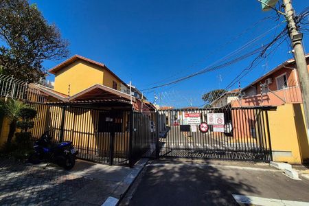 Casa de condomínio à venda com 145m², 3 quartos e 2 vagasFachada e Portaria 