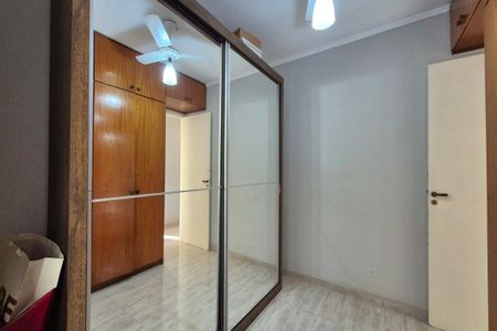 Casa de condomínio à venda com 145m², 3 quartos e 2 vagasCloset da suíte