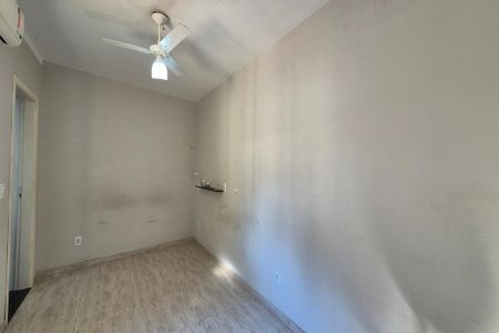Casa de condomínio à venda com 145m², 3 quartos e 2 vagasQuarto 3 - Suíte