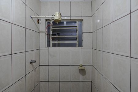 Casa para alugar com 115m², 3 quartos e 2 vagas Casa para alugar com 115m², 3 quartos e 2 vagasBanheiro - Edícula