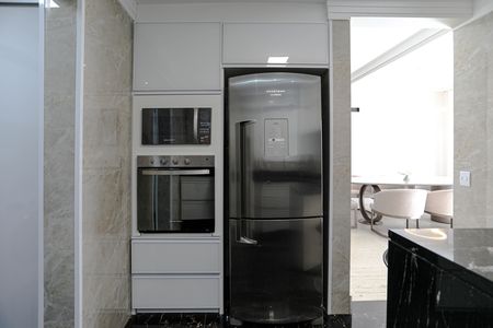 Casa para alugar com 270m², 3 quartos e 2 vagas Casa para alugar com 270m², 3 quartos e 2 vagasCozinha