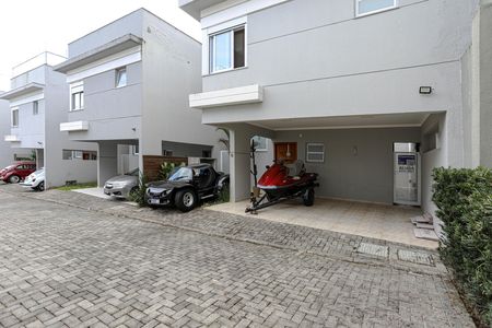 Casa para alugar com 270m², 3 quartos e 2 vagas Casa para alugar com 270m², 3 quartos e 2 vagasFachada