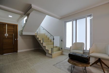 Casa para alugar com 270m², 3 quartos e 2 vagas Casa para alugar com 270m², 3 quartos e 2 vagasSala
