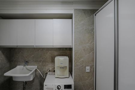 Casa para alugar com 270m², 3 quartos e 2 vagas Casa para alugar com 270m², 3 quartos e 2 vagasÁrea de Serviço