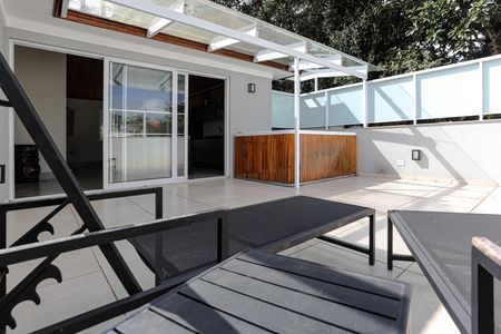 Casa para alugar com 270m², 3 quartos e 2 vagas Casa para alugar com 270m², 3 quartos e 2 vagasVaranda - Área de Lazer