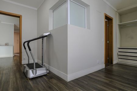 Casa para alugar com 270m², 3 quartos e 2 vagas Casa para alugar com 270m², 3 quartos e 2 vagasQuarto 3 - Suíte