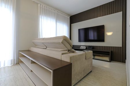 Casa para alugar com 270m², 3 quartos e 2 vagas Casa para alugar com 270m², 3 quartos e 2 vagasSala de TV