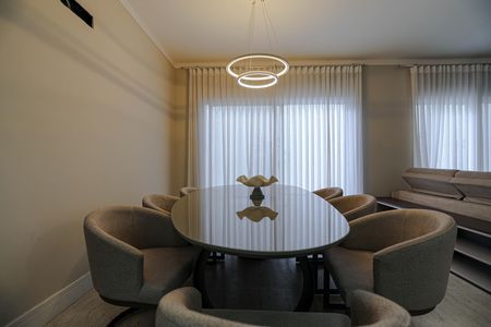 Sala de casa para alugar com 3 quartos, 270m² em Vila Oliveira, Mogi das Cruzes