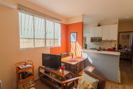 Apartamento para alugar com 1 quarto, 46m² em Santa Tereza, Belo Horizonte