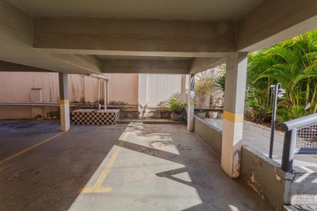 Garagem de apartamento para alugar com 1 quarto, 46m² em Santa Tereza, Belo Horizonte