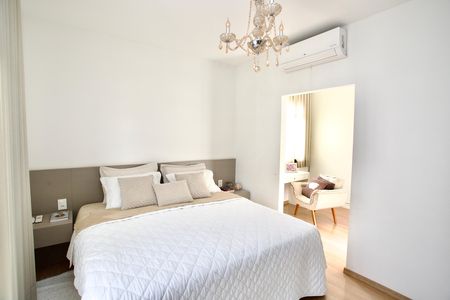 Casa de condomínio para alugar com 180m², 3 quartos e 4 vagasQuarto Suíte