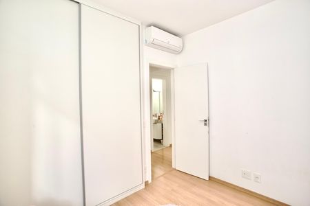 Casa de condomínio para alugar com 180m², 3 quartos e 4 vagasQuarto 2