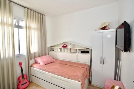 Casa de condomínio para alugar com 180m², 3 quartos e 4 vagasQuarto 1
