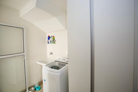 Casa de condomínio para alugar com 180m², 3 quartos e 4 vagasCozinha e Área de Serviço
