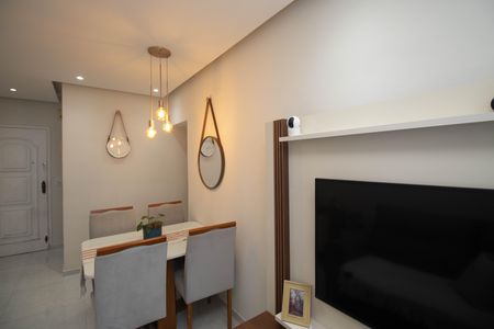 Sala  de apartamento à venda com 2 quartos, 65m² em Vila Leonor, Guarulhos