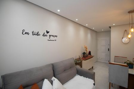 Apartamento à venda com 65m², 2 quartos e 1 vagaSala 